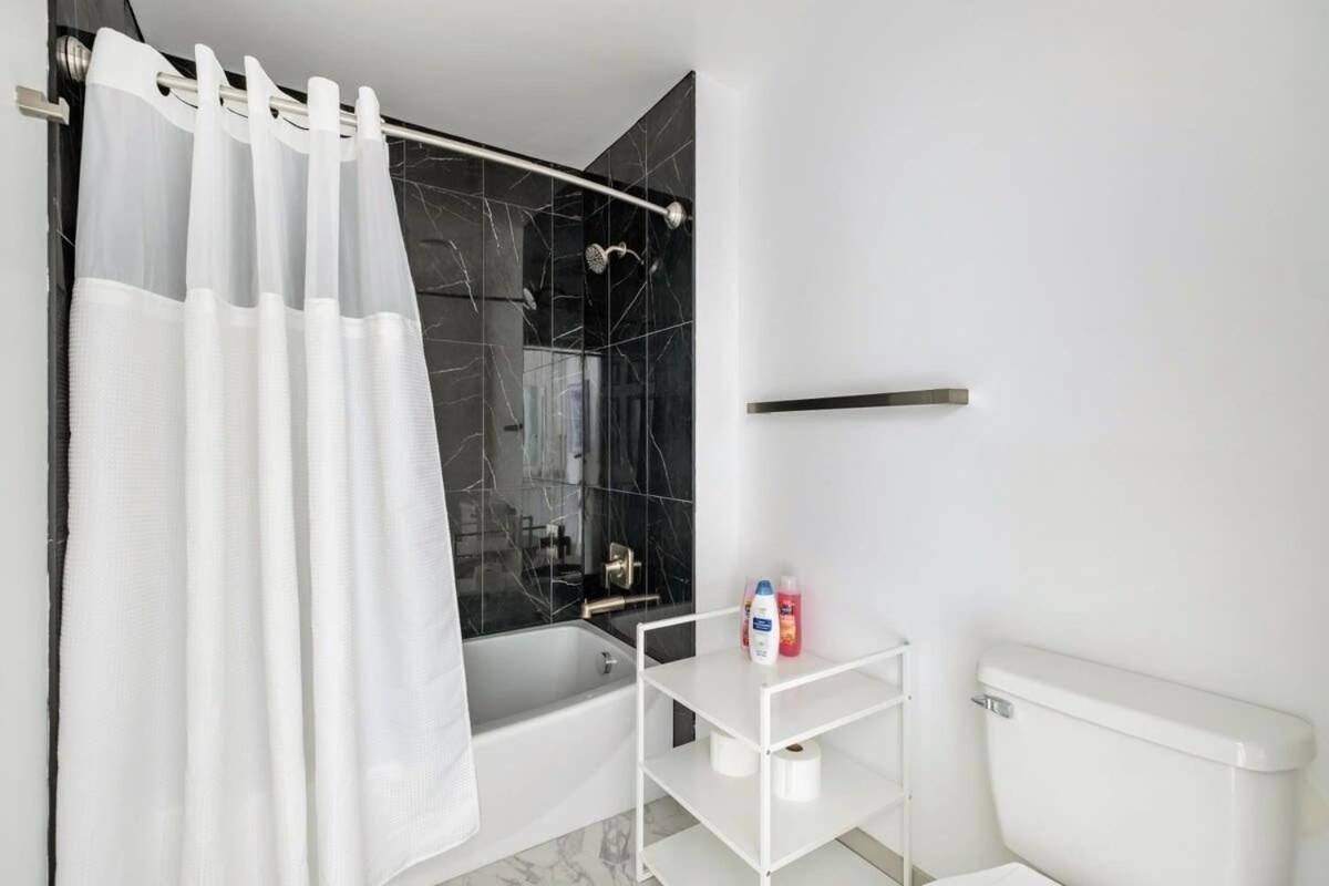 4B 3Ba Premium Family Apartment With Gym Charlotte Exteriér fotografie